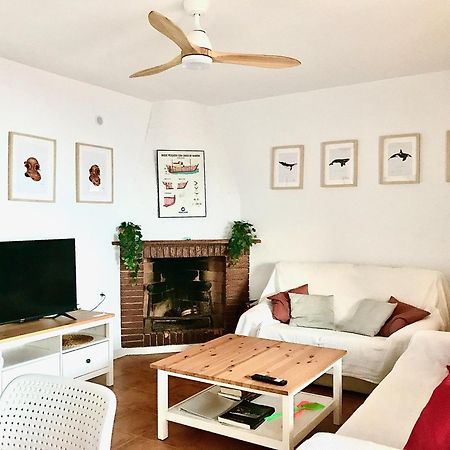 La Paloma, Chalet A Pie De Playa 아길라스 외부 사진